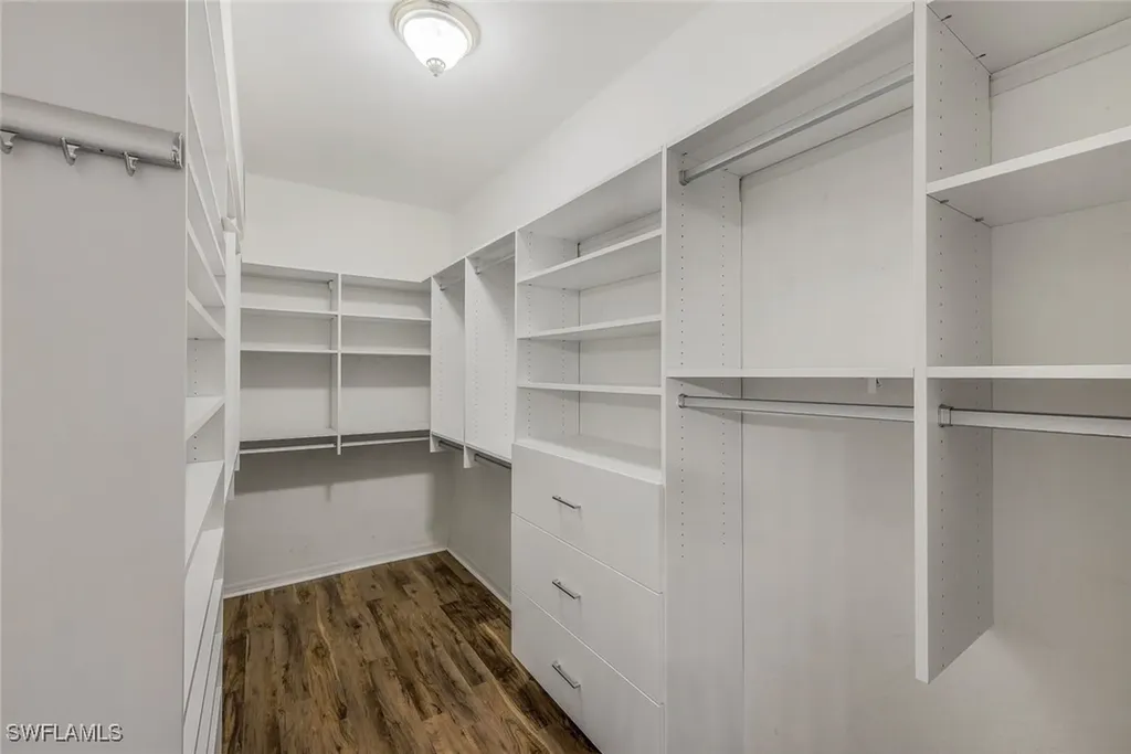 18025 Greenwood Drive Naples FL 34114