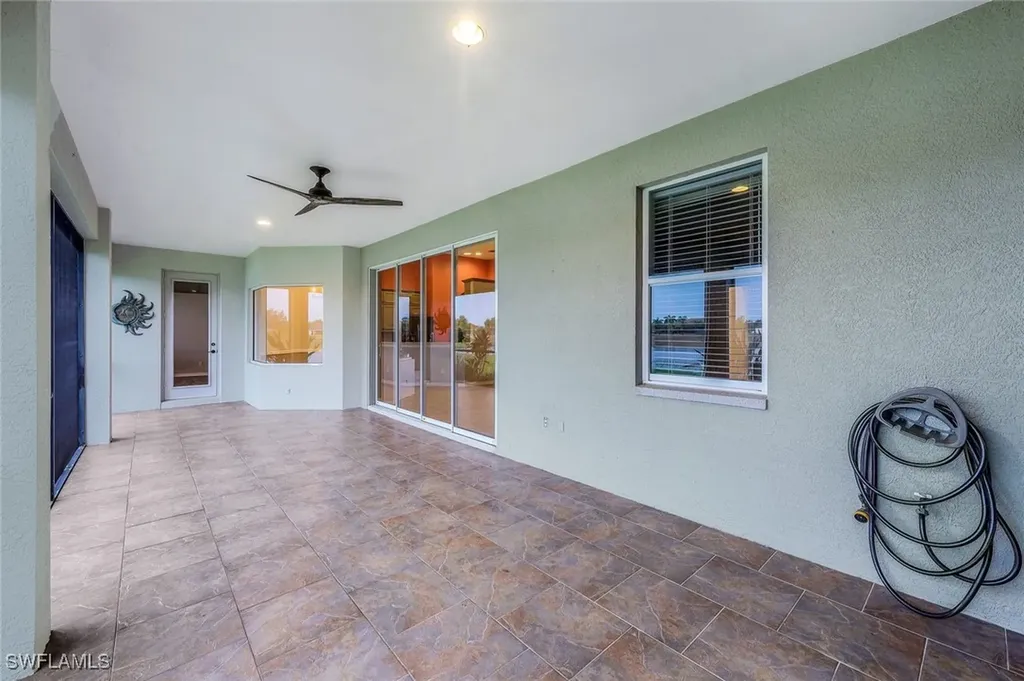 18025 Greenwood Drive Naples FL 34114