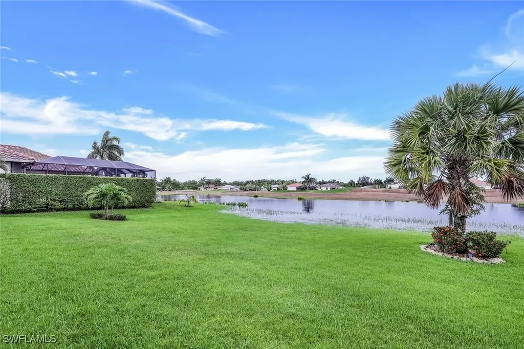 18025 Greenwood Drive Naples FL 34114