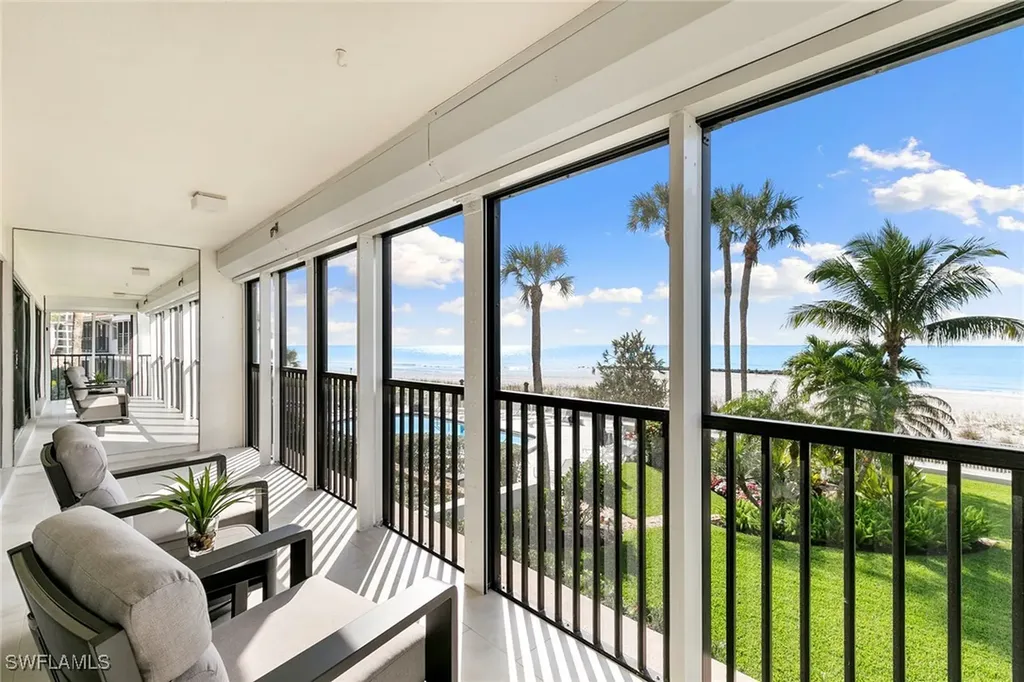 2171 Gulf Shore Boulevard N Naples FL 34102