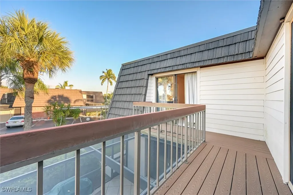 185 Lake Point Lane Naples FL 34112