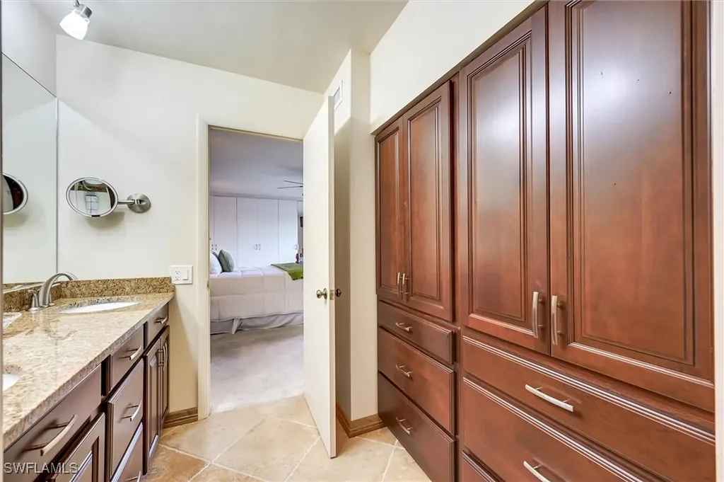 185 Lake Point Lane Naples FL 34112