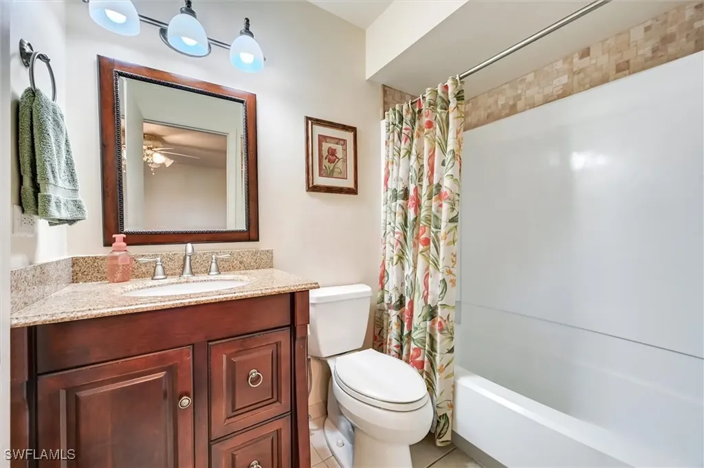 185 Lake Point Lane Naples FL 34112