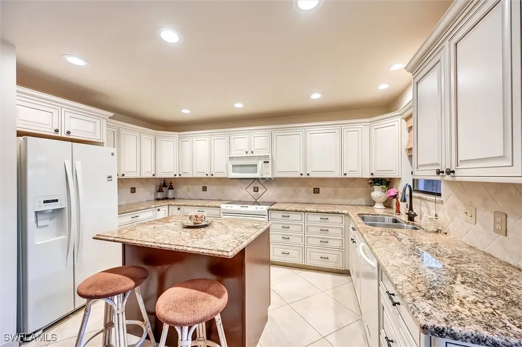 185 Lake Point Lane Naples FL 34112