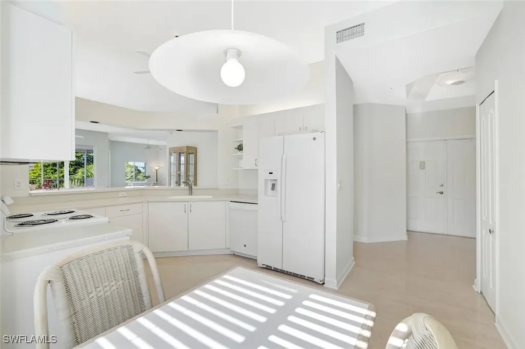 7654 Pebble Creek Circle Naples FL 34108