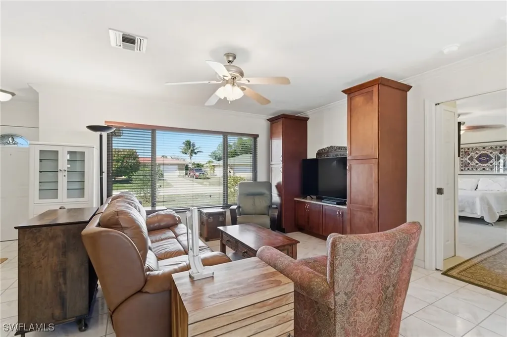 4531 SE 14th Place Cape Coral FL 33904