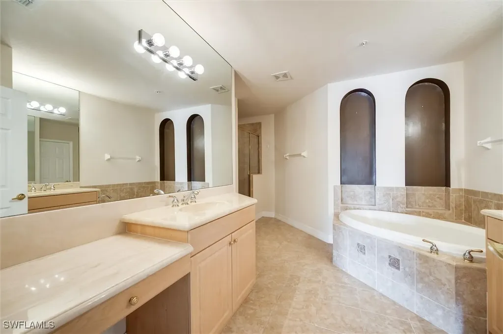 3600 Lansing Loop Estero FL 33928
