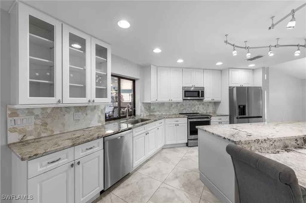 1222 SW 4th Court Cape Coral FL 33991