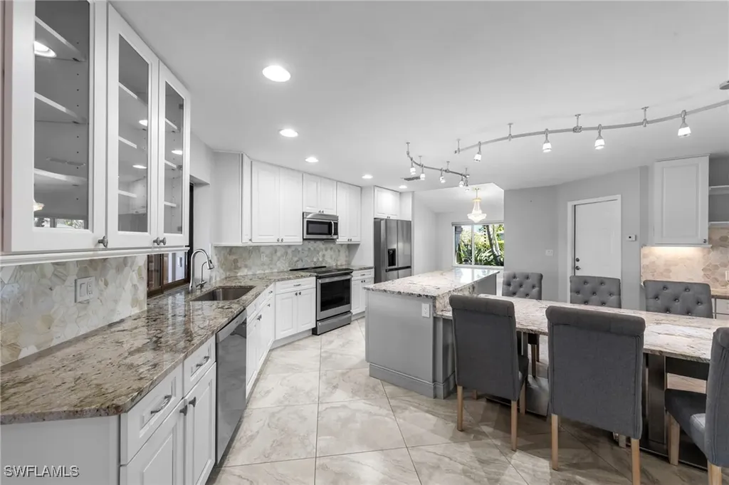 1222 SW 4th Court Cape Coral FL 33991