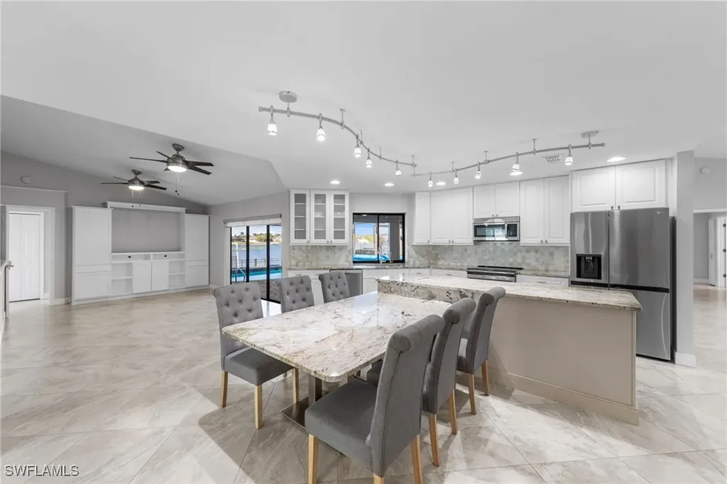 1222 SW 4th Court Cape Coral FL 33991