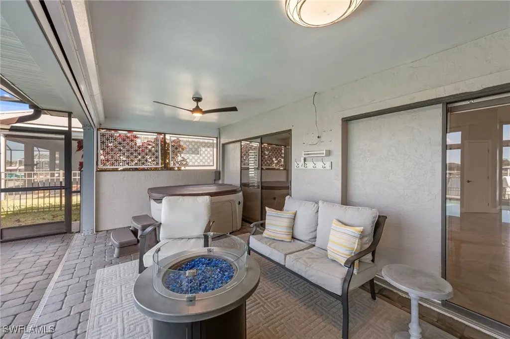 1222 SW 4th Court Cape Coral FL 33991