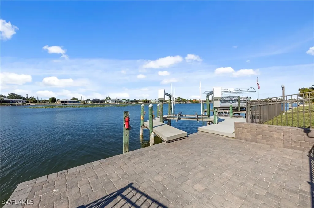 1222 SW 4th Court Cape Coral FL 33991