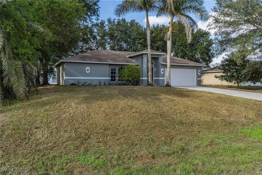 544 Pachman Circle Lehigh Acres FL 33974