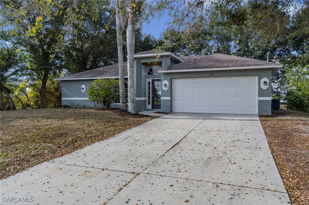 544 Pachman Circle Lehigh Acres FL 33974