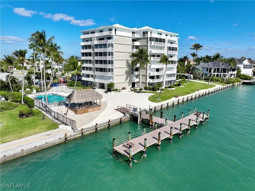 60 Pelican Street W Naples FL 34113