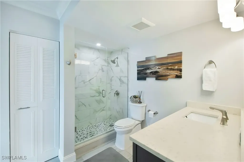60 Pelican Street W Naples FL 34113