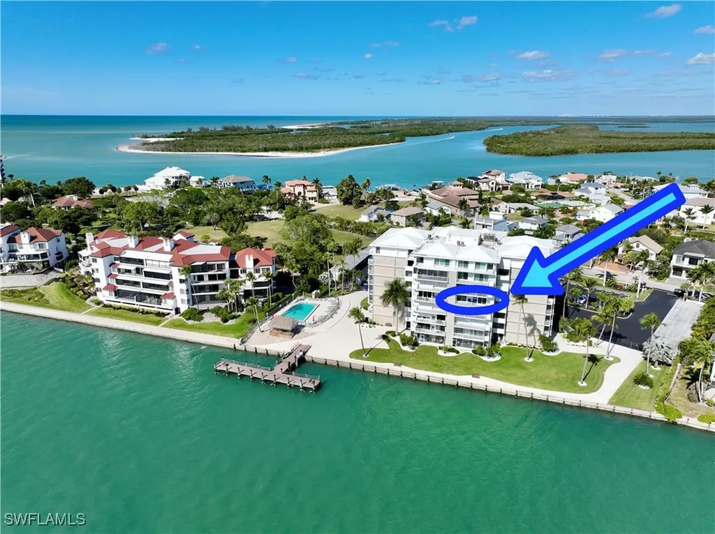 60 Pelican Street W Naples FL 34113