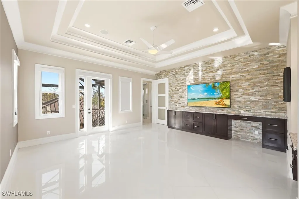 3585 33rd Avenue NE Naples FL 34120