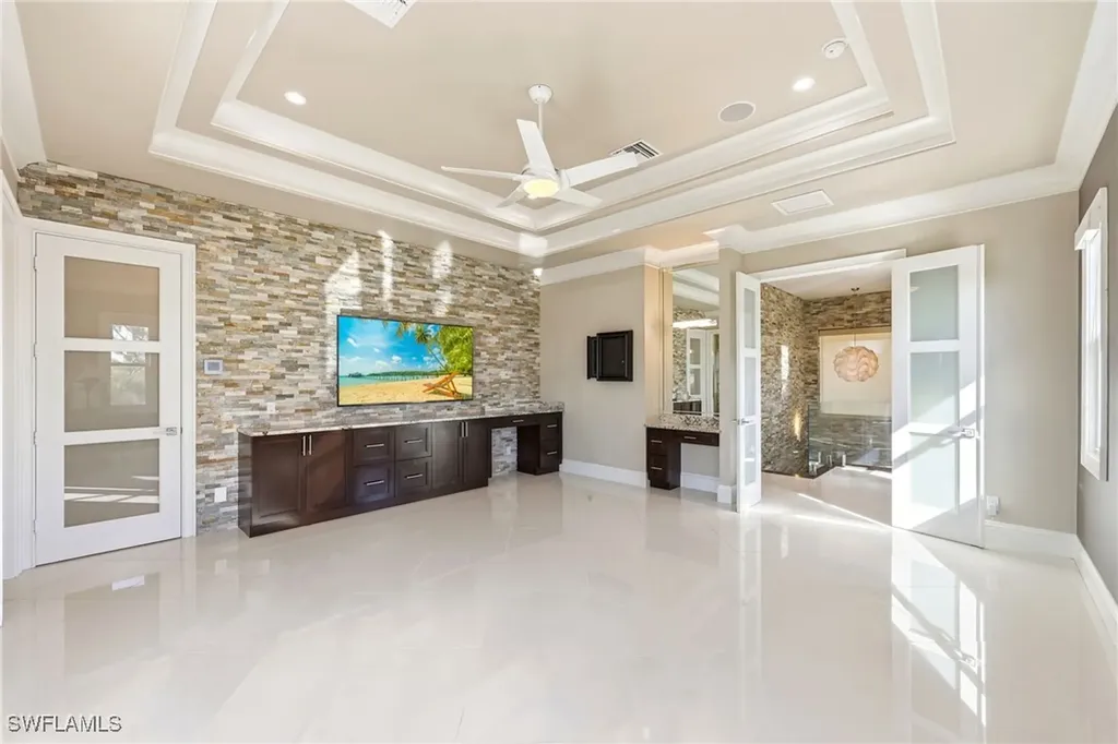3585 33rd Avenue NE Naples FL 34120