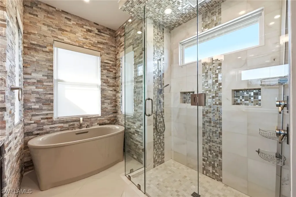 3585 33rd Avenue NE Naples FL 34120