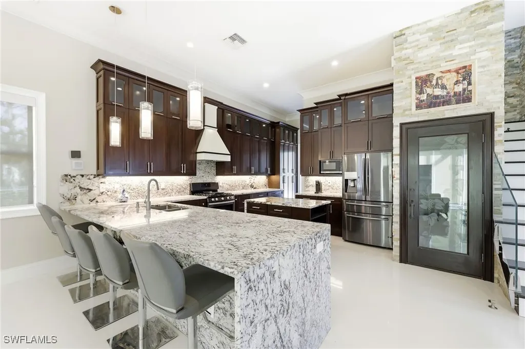 3585 33rd Avenue NE Naples FL 34120