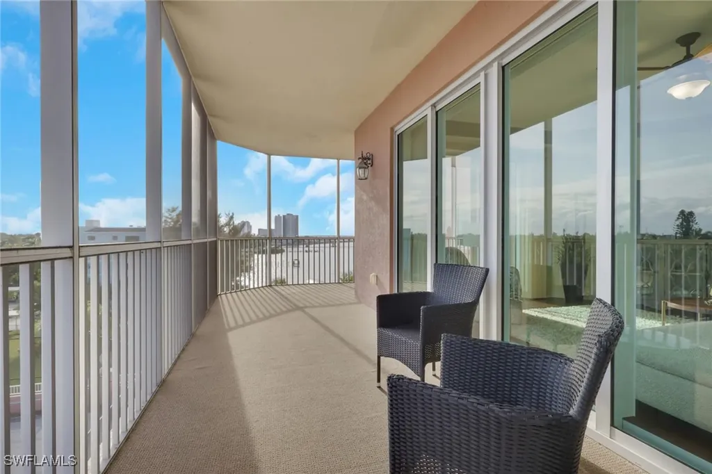 2743 1st Street Fort Myers FL 33916