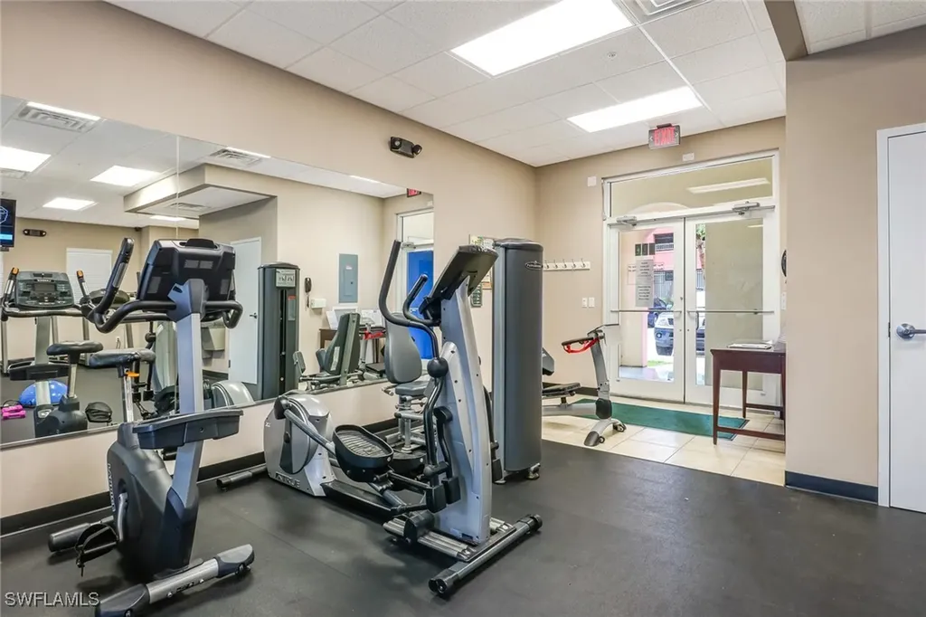 2743 1st Street Fort Myers FL 33916