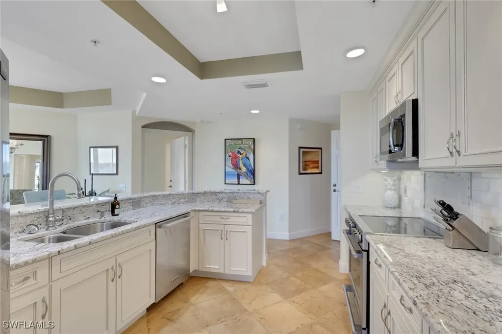 2743 1st Street Fort Myers FL 33916