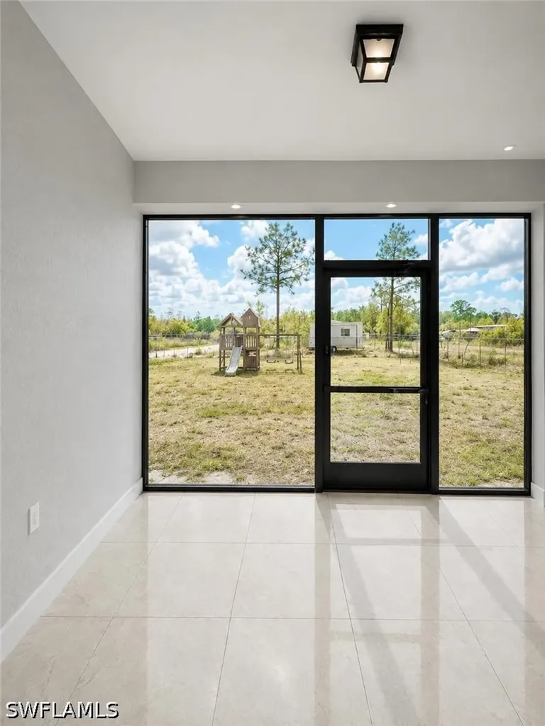 2992 41st Avenue NE Naples FL 34120