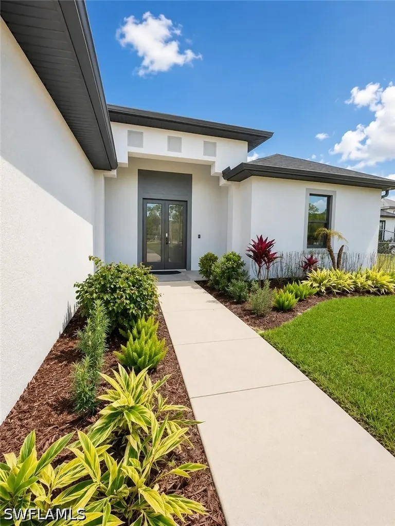 2992 41st Avenue NE Naples FL 34120
