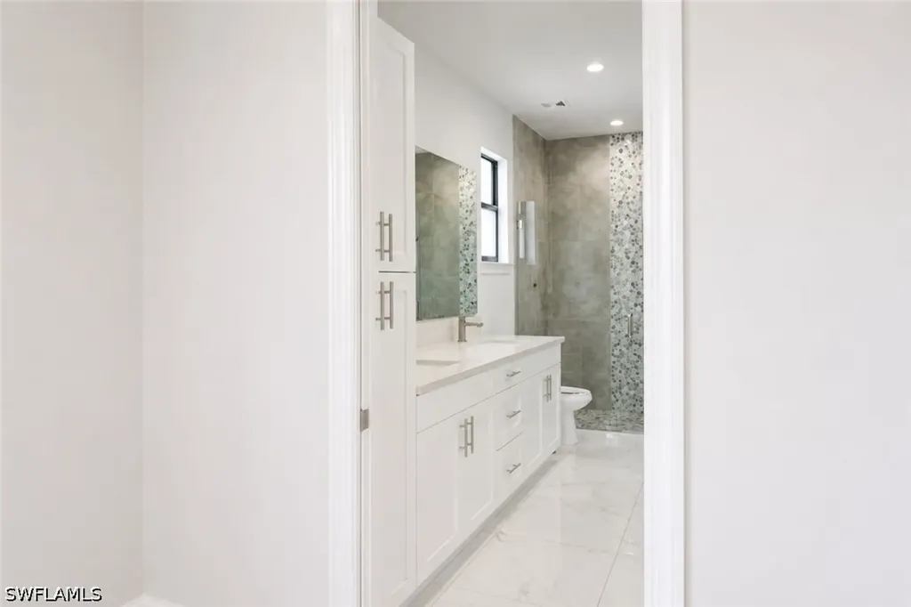2992 41st Avenue NE Naples FL 34120