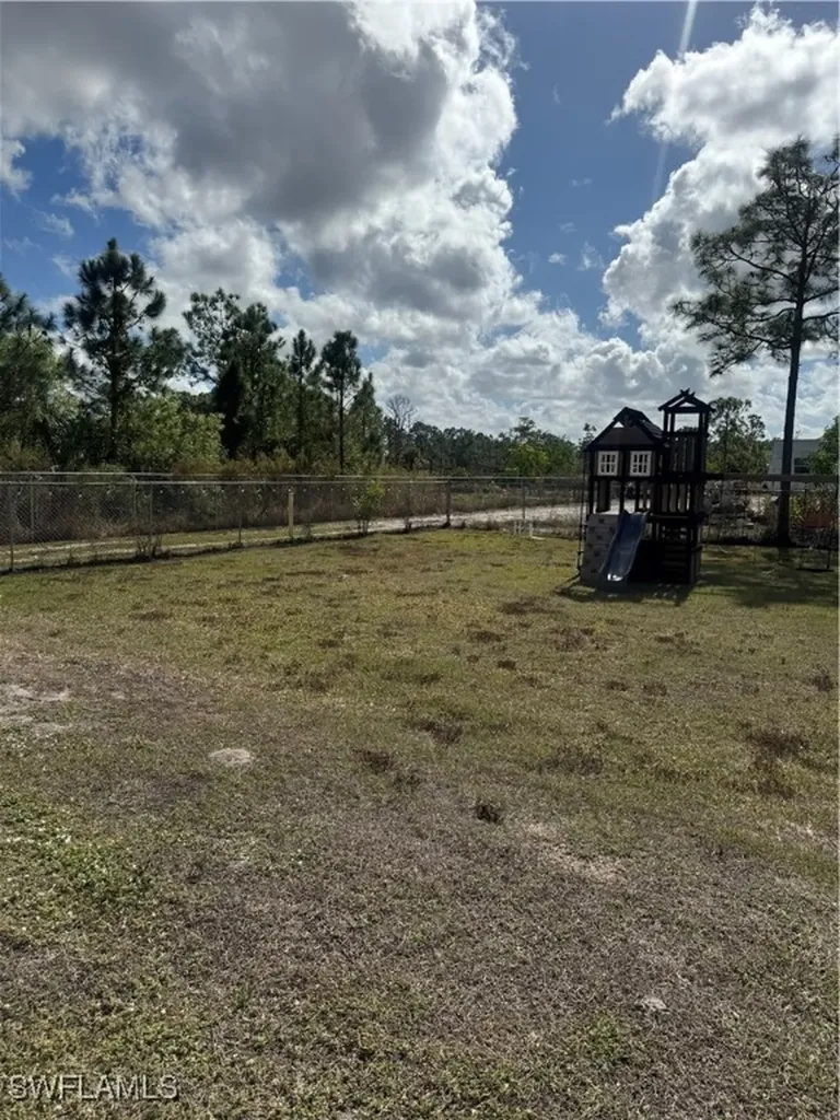 2992 41st Avenue NE Naples FL 34120