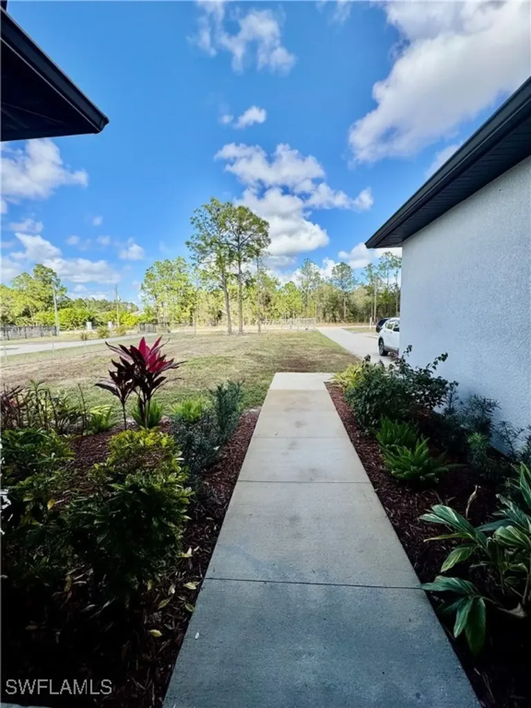 2992 41st Avenue NE Naples FL 34120