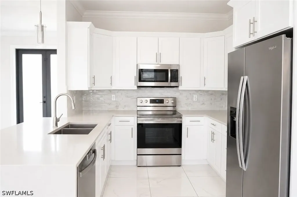 2992 41st Avenue NE Naples FL 34120