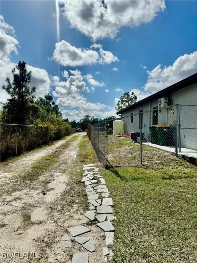2992 41st Avenue NE Naples FL 34120