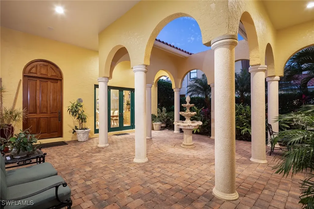 2741 Medallist Lane Naples FL 34109