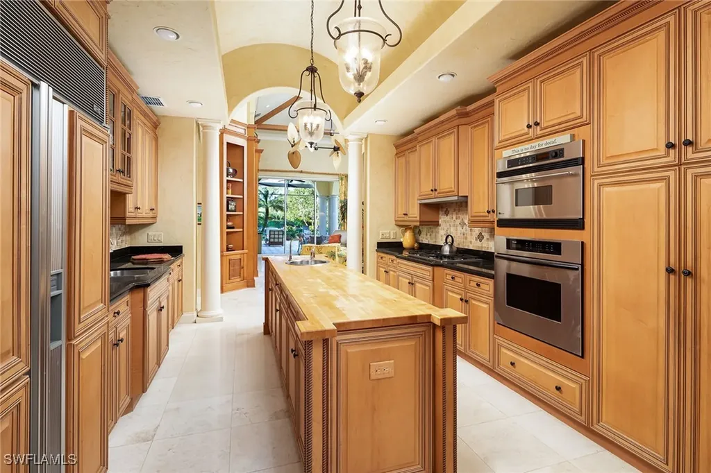 2741 Medallist Lane Naples FL 34109