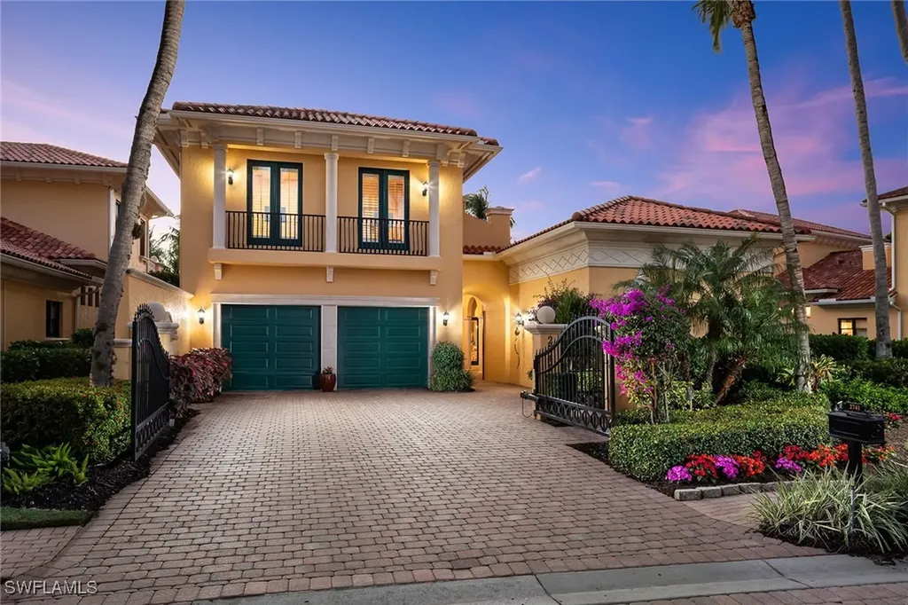 2741 Medallist Lane Naples FL 34109