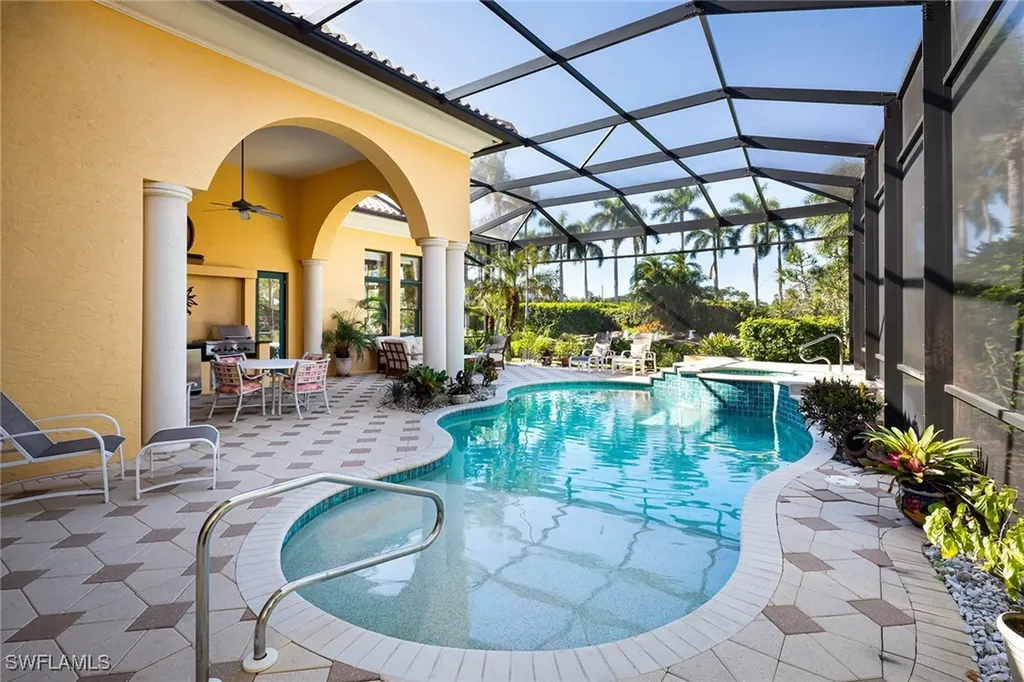 2741 Medallist Lane Naples FL 34109