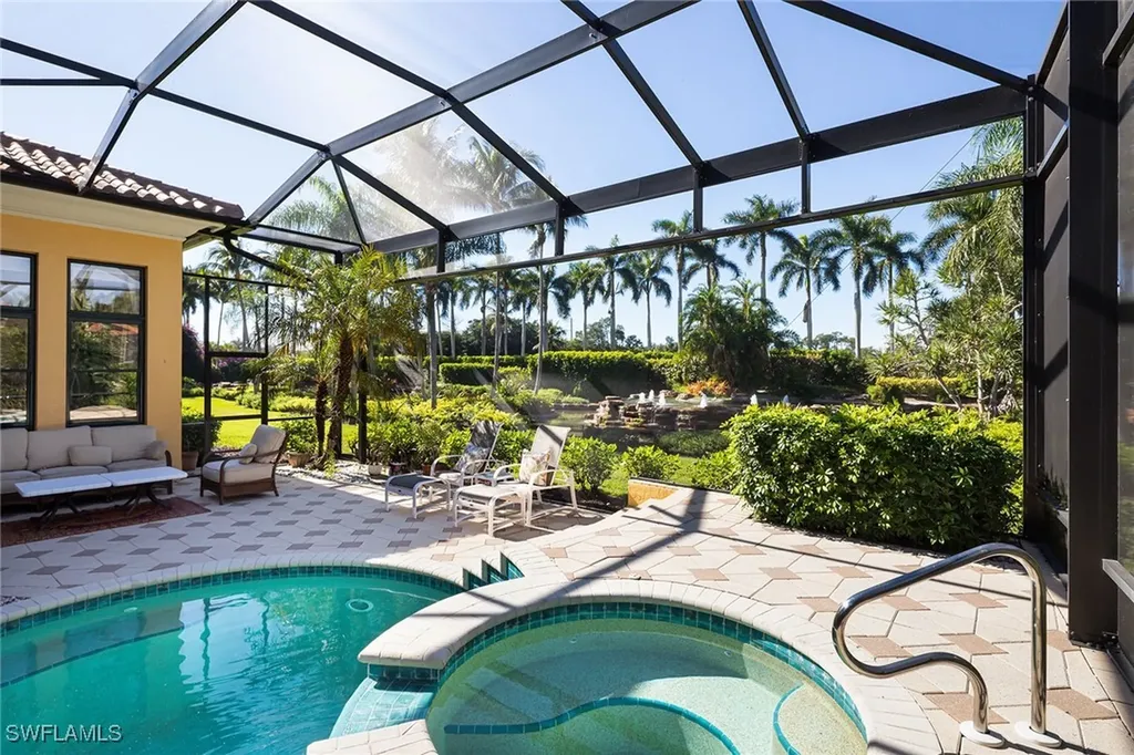 2741 Medallist Lane Naples FL 34109