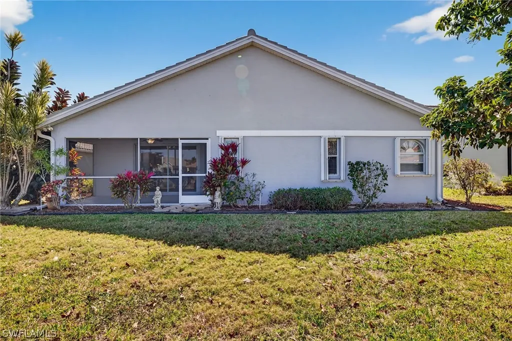 7611 Cameron Circle Fort Myers FL 33912