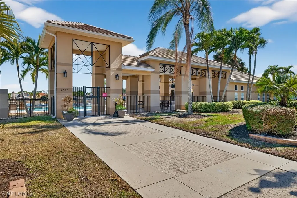 7611 Cameron Circle Fort Myers FL 33912