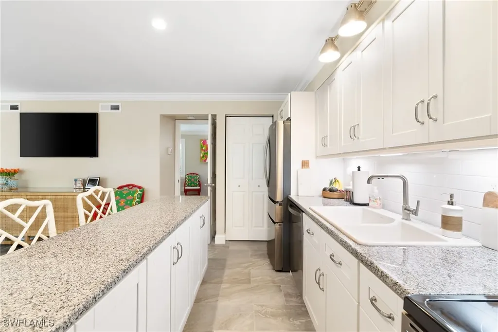 980 7th Avenue S Naples FL 34102