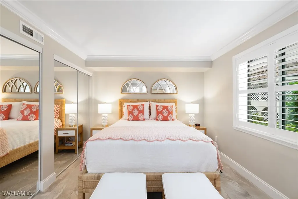 980 7th Avenue S Naples FL 34102