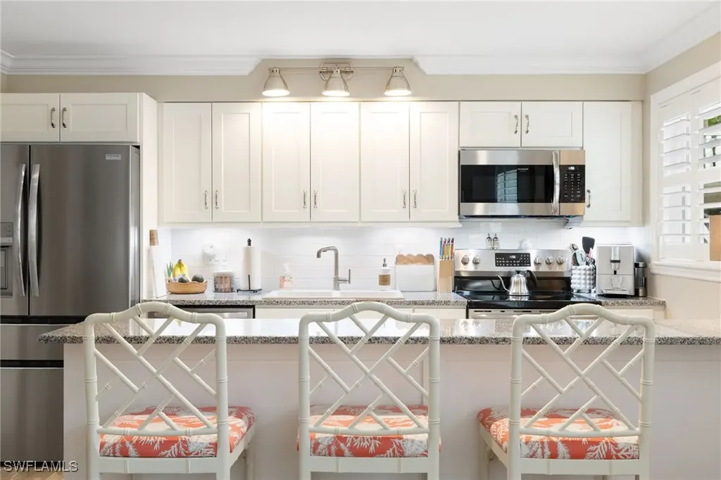 980 7th Avenue S Naples FL 34102