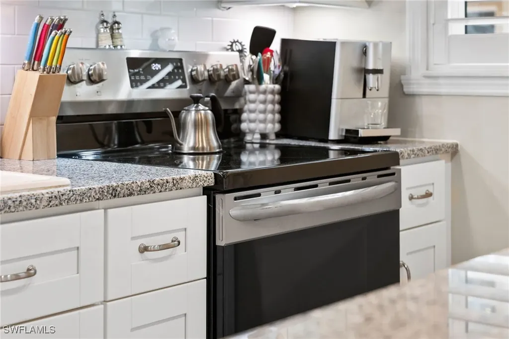 980 7th Avenue S Naples FL 34102