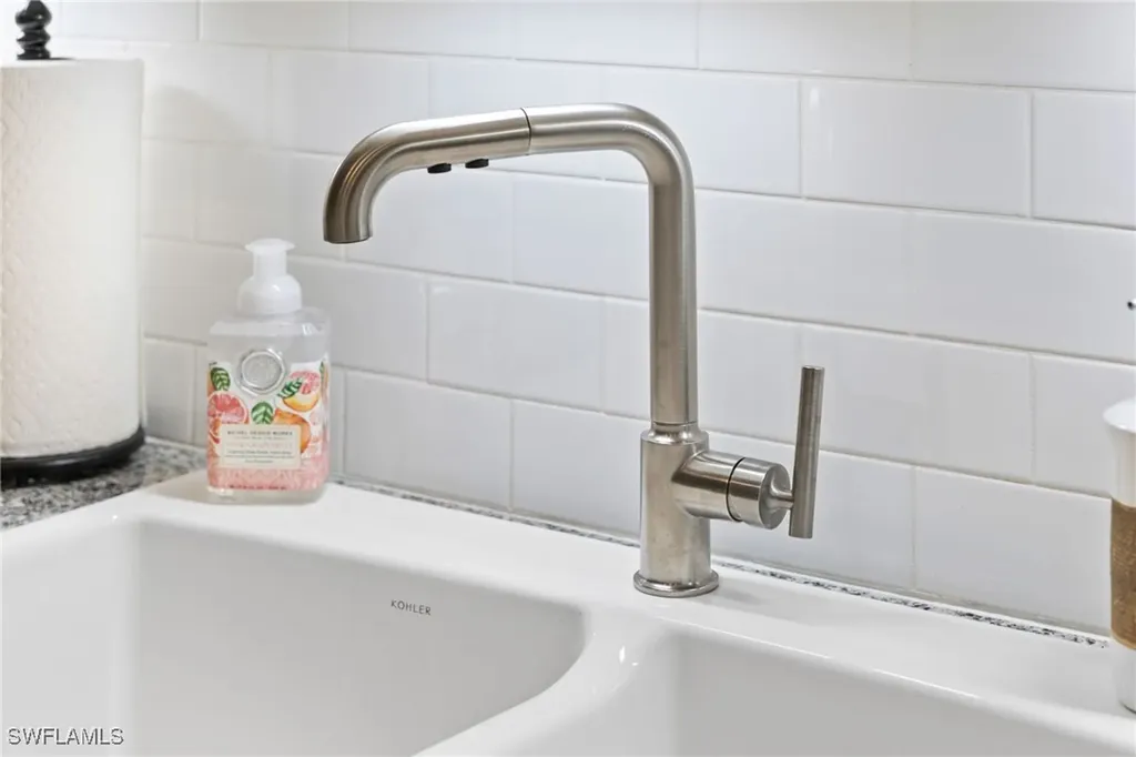 980 7th Avenue S Naples FL 34102