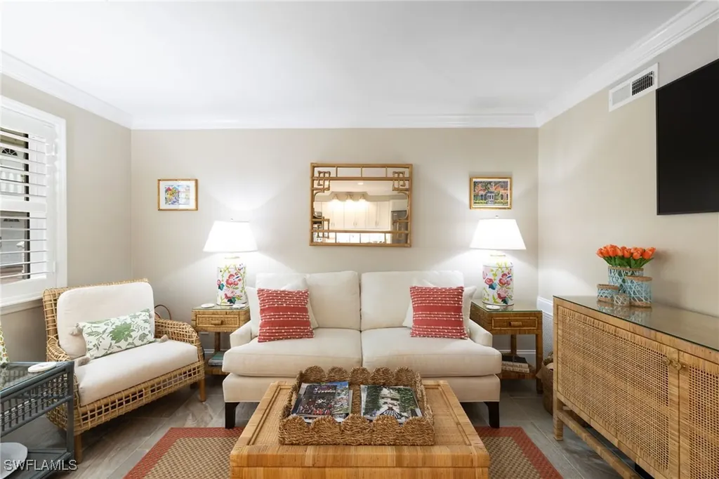 980 7th Avenue S Naples FL 34102