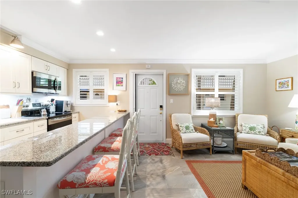 980 7th Avenue S Naples FL 34102