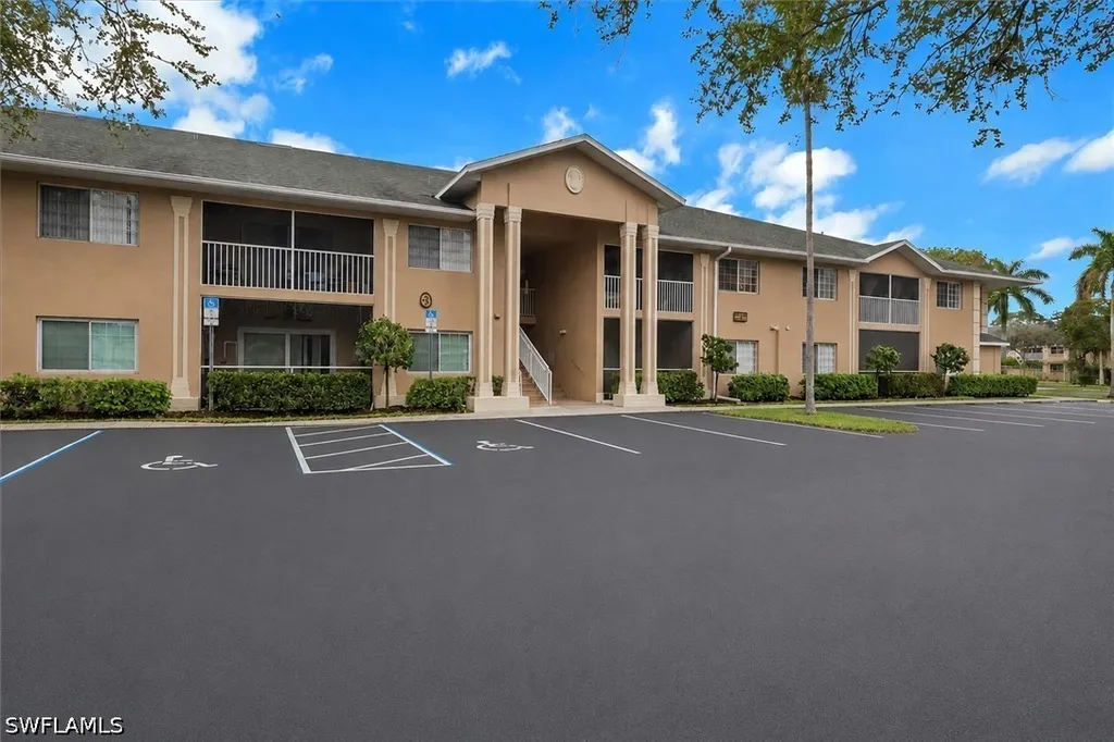 27107 N Matheson Avenue Bonita Springs FL 34135